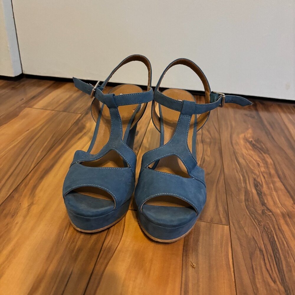 BP blue suede wedge sandals size 6